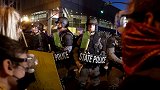 美国示威已席卷22州32城市 明尼苏达州长令国民警卫队镇暴