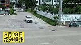 转弯别太快，谨慎驾驶，平安出行！