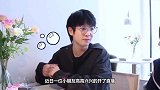 郑繁星直播被蛋糕糊一脸，却不忘捡起渔夫帽戴上，网友：脸不如帽