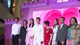 赌王何鸿燊见孙子开心 何猷君预告生3个以上