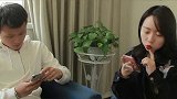 小伙结婚不买房，女朋友巧用妙招，小伙答应买房