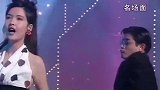 天王郭富城也当舔狗？为博女神青睐，甘愿当伴舞