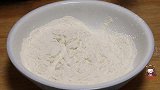 这才是面食最简单的做法，和面不用一滴水，一顿8个都不够吃