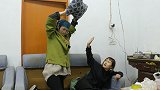 儿媳不孕被婆婆打骂，说她是“不下蛋的母鸡”，幸亏老天开眼