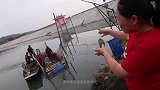 胖妹跑水库溜达半天，买5斤河鲜，铁锅炖2小时，汤鲜味美吃过瘾