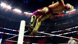 WWE-17年-60秒WWE狂怒：十一大后空翻 夏洛特圆月弯刀技惊四座-专题