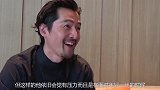 胡歌被问：想和易烊千玺合作吗？胡歌下意识的一番话，好意外