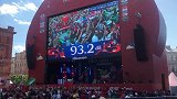 真正的球迷狂欢！场内7.8万+6.7万人外场大屏幕同时观看揭幕战