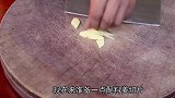 广西人最爱的腐竹焖鸡，香气四溢，出锅的那一刻就知道饭煮少了