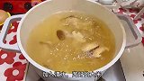 就是这个鲜虾粥看似其貌不扬，味道真是太惊艳了，鲜香浓郁！