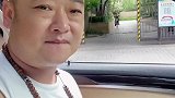 不是因为今天家里没有面条了，我才不会带她出来吃呢