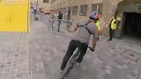 视频公司-极限达人骑自行车炫技 空中飞跃加360度旋转