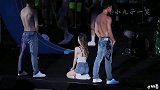 美女这歌好不好听，一眼就能看出来了