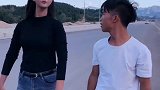 女神真是会玩，这样拒绝表白者！