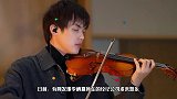 一起打拼李柄熹是张雨绮的签约艺人，上演现实版《我的女友老板》