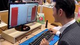 “一指禅”打字被嘲笑，黄晓明幽默自侃