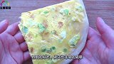 楼下排队买的葱花饼，其实做法很简单，不用发面，柔软劲道