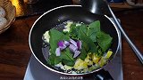 菠菜怎么做好吃，营养又好吃的菠菜炒鸡蛋，超级开胃