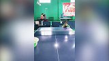 小姑娘未来乒乓一姐？正反手接球应对自如