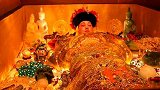 慈禧墓中有1个贴身之物，孙殿英等人嫌脏没拿，多年后却成了国宝