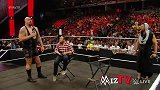 WWE-15年-RAW1157：米兹访谈秀 贝壳回顾击溃米兹与大秀哥-花絮