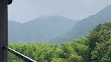 30岁了，到了这个年纪，就喜欢老房子，老物件，回忆过去