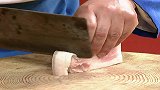 满汉全席：非常考验厨师刀工的切宝塔扣肉比拼，哪位厨师切得好？