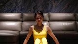 初学者必练的瑜伽体式，坚持30秒改善假胯宽