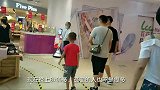 粤西妹来到东莞百花广场，一楼美食街人山人海，好热闹