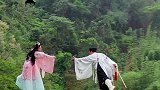 广东清远也有飞天威亚了，快来穿上古装体验一把飞天梦吧！