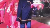 婚礼现场一个男人把老太太演得淋漓尽致，传承传统文化迫在眉睫