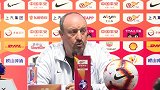 贝尼特斯直言要让球员自信起来 能够像一个整体那样去战斗