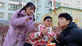学渣用五种方法吃干脆面，一次比一次奇葩，真会玩