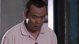 没有家：小伙看不起要饭的，哪料老板见到她，当场就跪了