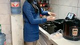 傻老婆同款有吗？看你晚上做什么给我吃