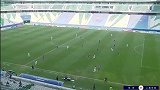 朱建荣头球后蹭妙传 钱杰给过掉门将踢空们被挡出
