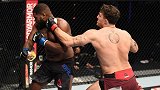 兵不血刃！阿斯平地面砸击TKO终结对手 UFC两连胜两次终结