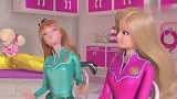 芭比：芭比家人好多，都是帅哥美女，是要开派对吗