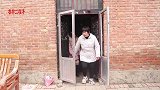 老伴刚去世，后妈就让女儿交出房产证，儿子做法大快人心