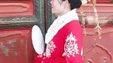 小姐姐穿汉服游故宫，不知道的还以为皇后娘娘跑出来了