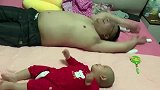 爸爸带娃的搞笑迷惑操作！
