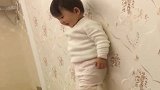 生了个精力充沛的小情人，爸爸无奈成这样还不敢吭声，太宠溺了！