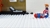 乐高动漫！蜘蛛侠和美国队长练盾牌，蜘蛛的图案好奇特