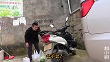 超小厨回岳父家，大盘尖椒鸡一盆泡菜鱼，岳父硬菜招待，真过瘾