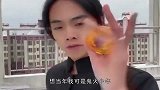 懒出新高度了，这妹子都快给我笑晕了！