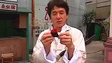 成龙拿血袋教学，原来演员们身上的血迹，都是这家伙模仿而成的！