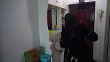 媳妇买二两猪肉2斤豆腐，小厨做麻辣豆腐配四川香肠，拌饭吃过瘾