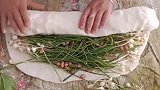 丈母娘这是卷的什么一把蒜苗这样卷进去，看得我都惊呆了