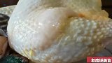 茶油鲜鲍鱼淮山黄豆浸土鸡、鲍鱼性平，具有滋阴清热、明目的功能
