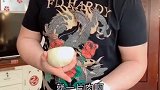 你们娘俩也太过分了。你们俩那是肉夹馍，我这是馍夹肉呀！